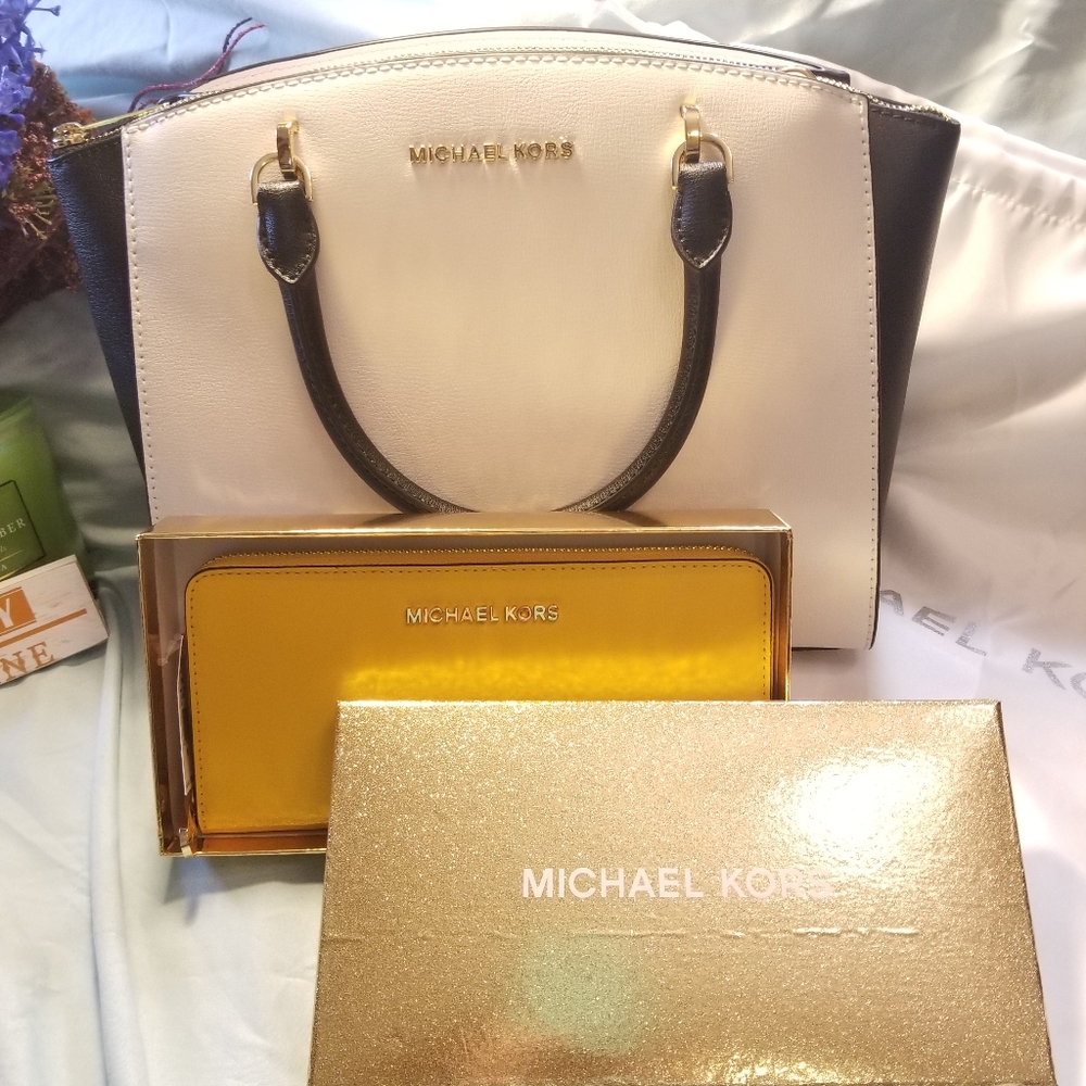 2 PIECE MK Large Ellis Multi Purse & Wallet Set